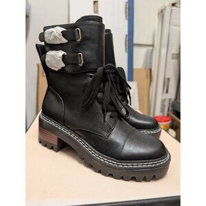 BCBG Curtis Lug Boot In Black Size 5 NEW